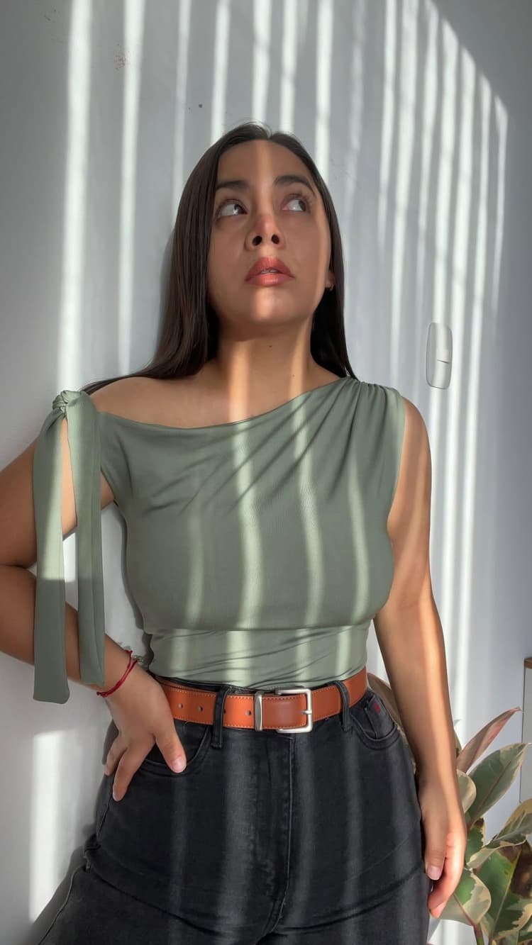 TOP LILI